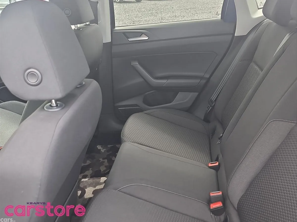 Volkswagen Polo Hatchback, Petrol, 2021, Blue