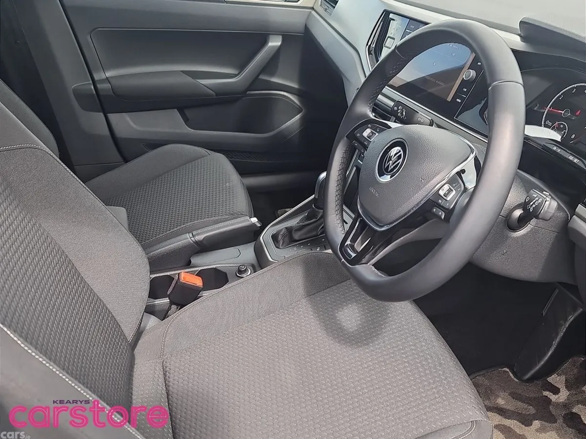 Volkswagen Polo Hatchback, Petrol, 2021, Blue