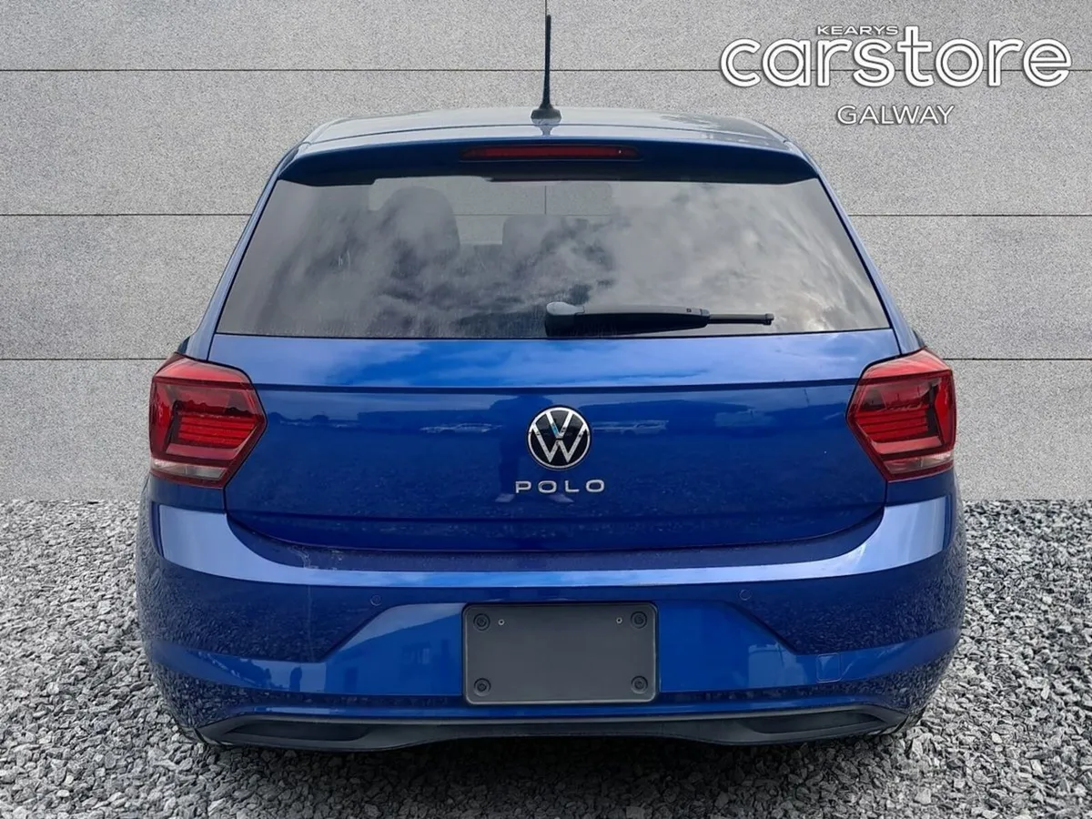 Volkswagen Polo Hatchback, Petrol, 2021, Blue