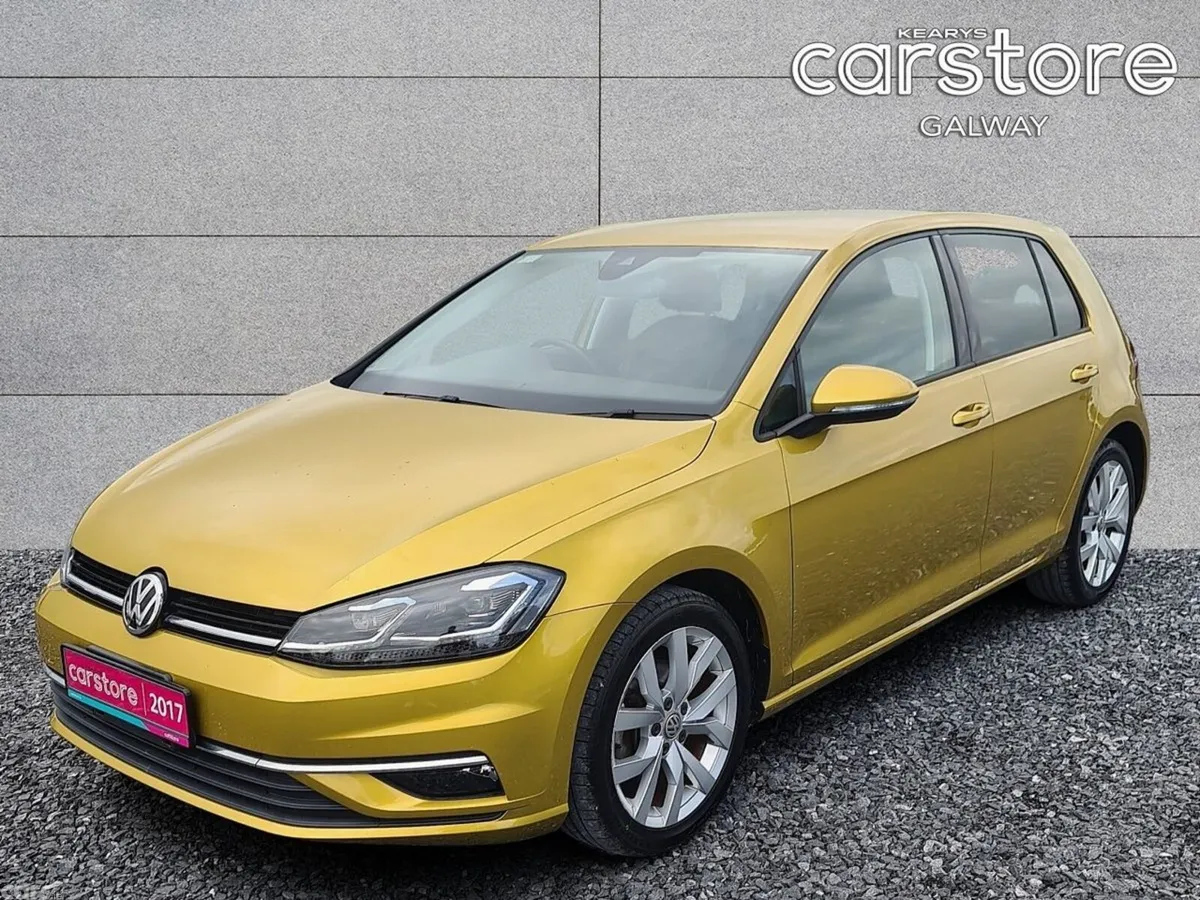 Volkswagen Golf Hatchback, Petrol, 2017, Yellow