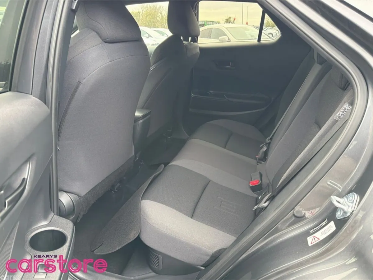 Toyota C-HR SUV, Petrol Hybrid, 2024, Grey