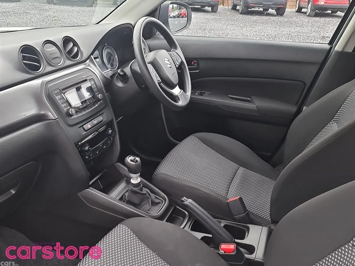 Suzuki Vitara SUV, Petrol Hybrid, 2023, White