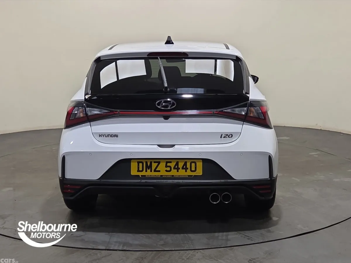 Hyundai i20 Hatchback, Petrol, 2024, White