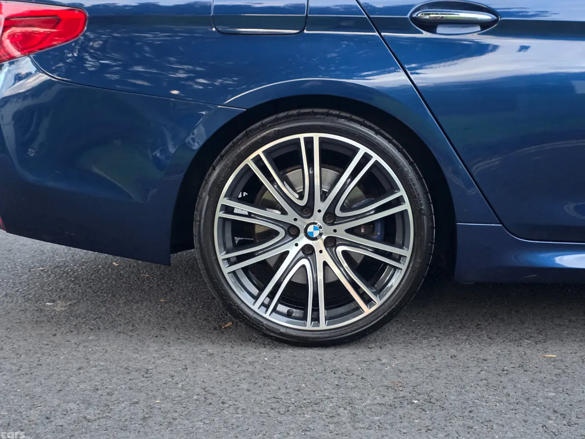 BMW 5-Series Saloon, Diesel, 2018, Blue