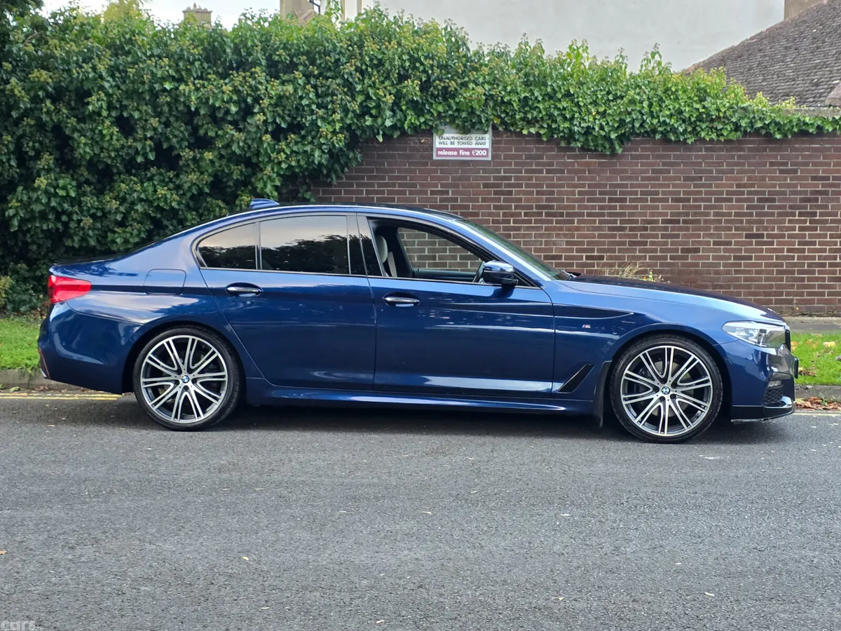BMW 5-Series Saloon, Diesel, 2018, Blue