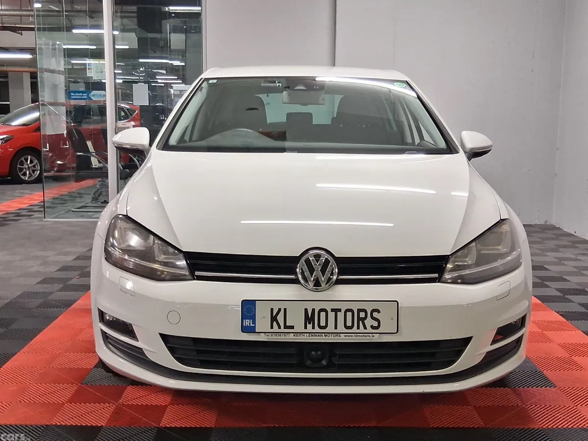 Volkswagen Golf Hatchback, Petrol, 2013, White