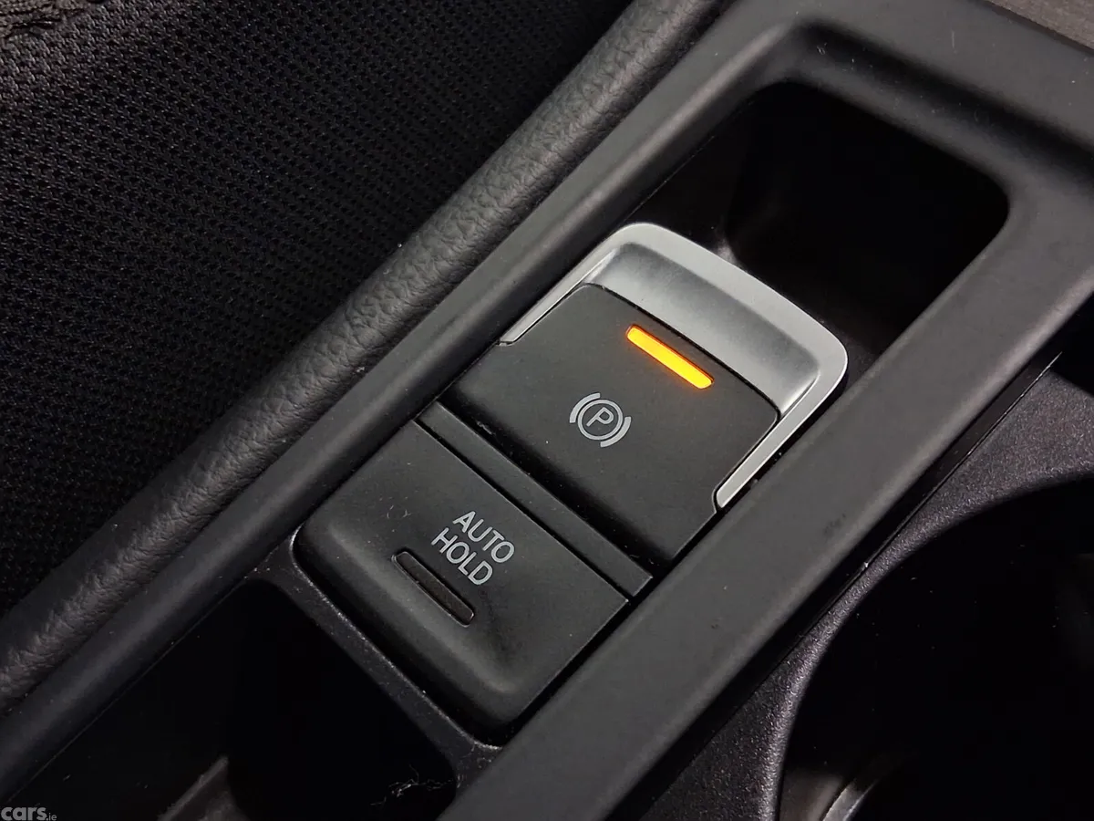 Volkswagen Golf Hatchback, Petrol, 2013, White