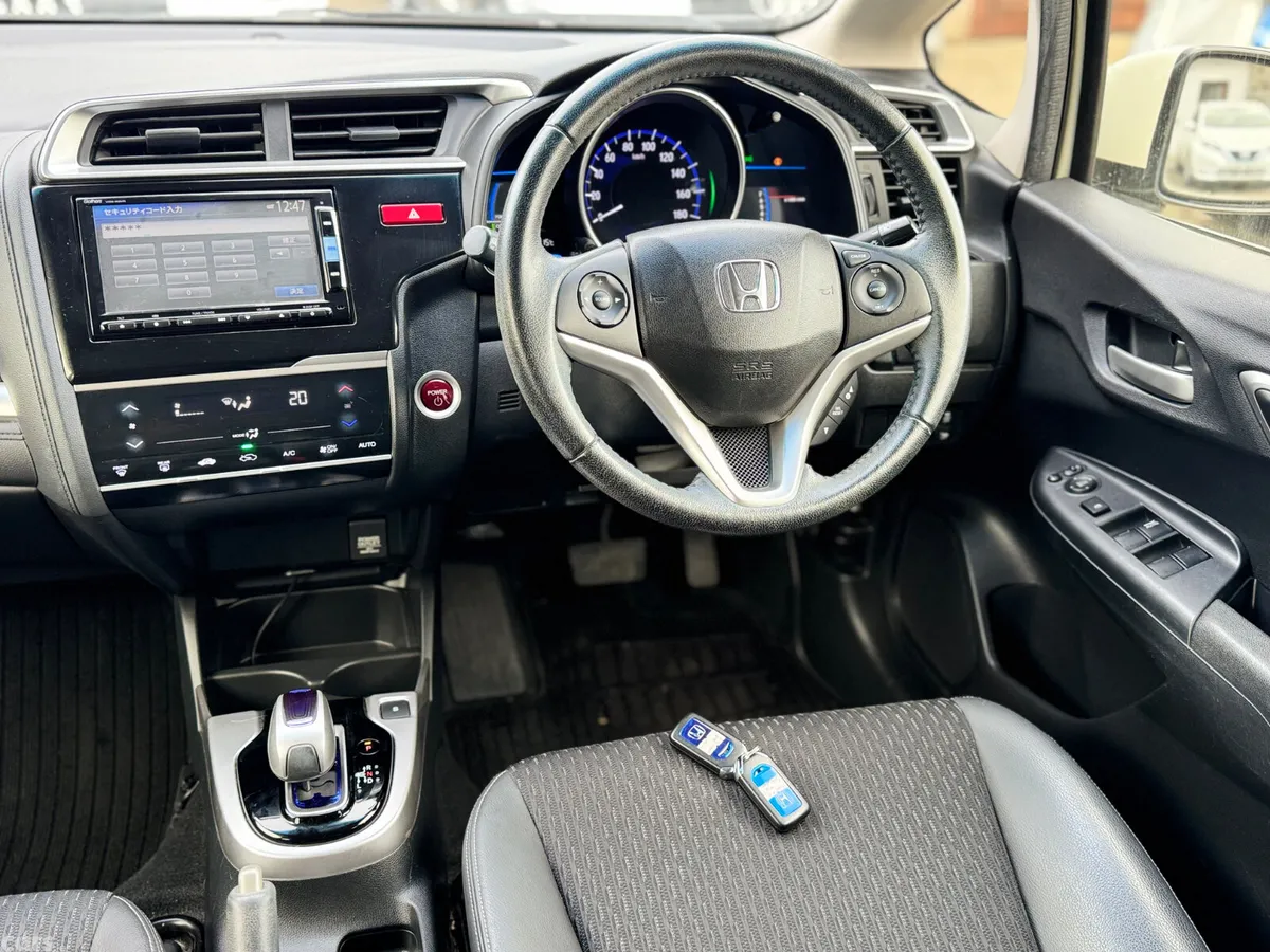 Honda Fit Hatchback, Petrol Hybrid, 2015, White