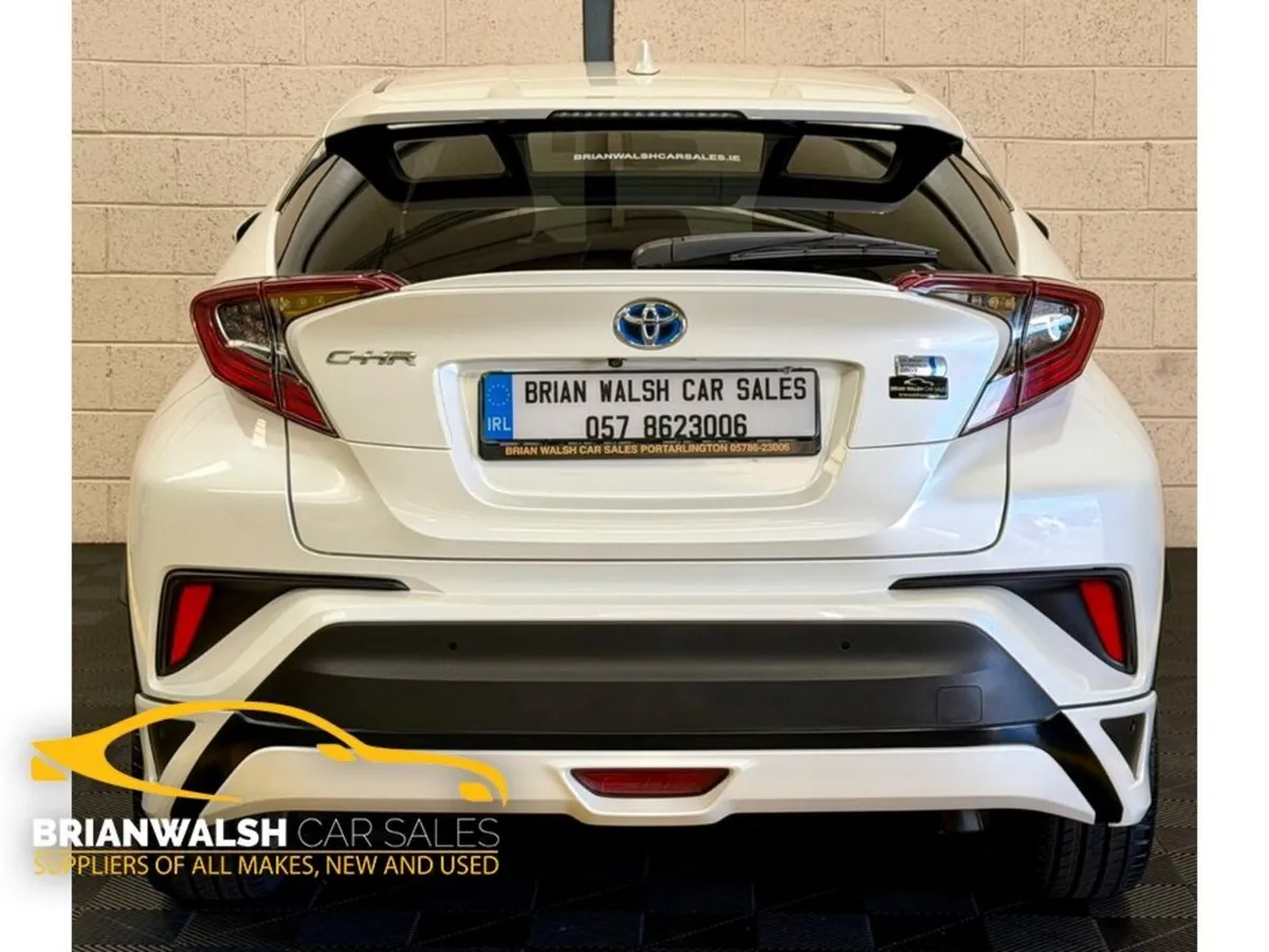 Toyota C-HR SUV, Petrol Hybrid, 2018, White