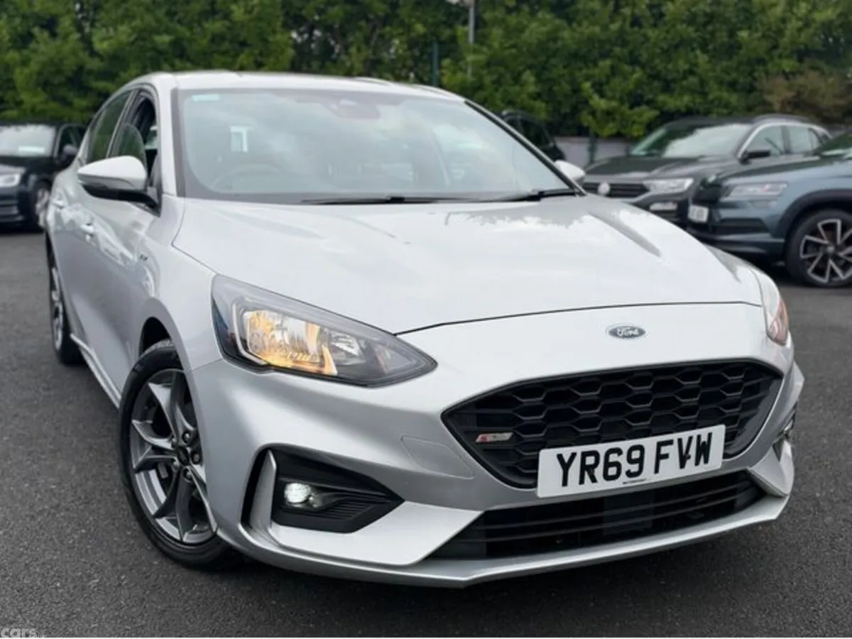 Ford Focus Hatchback, Diesel, 2019, Silver