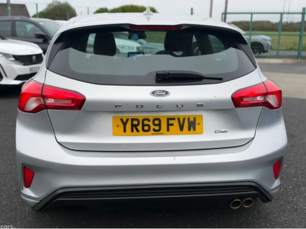 Ford Focus Hatchback, Diesel, 2019, Silver