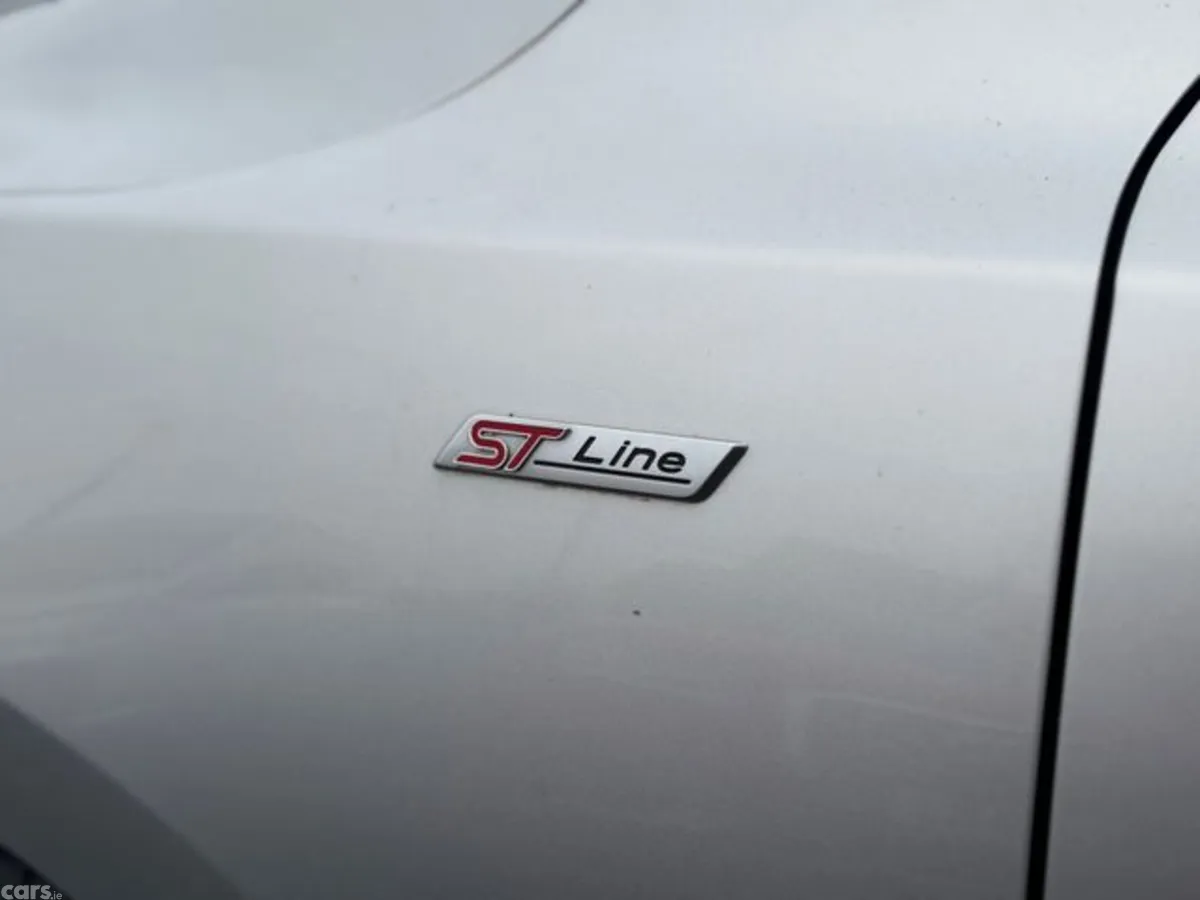 Ford Focus Hatchback, Diesel, 2019, Silver