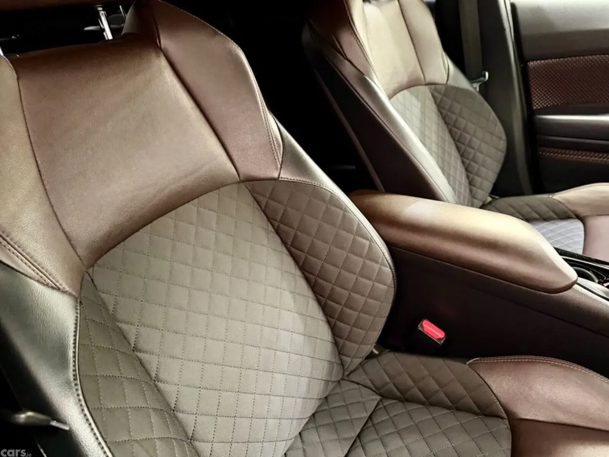 Toyota C-HR SUV, Petrol Hybrid, 2018, White