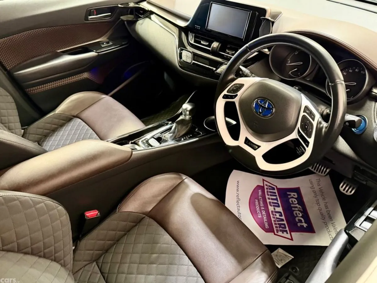 Toyota C-HR SUV, Petrol Hybrid, 2018, White