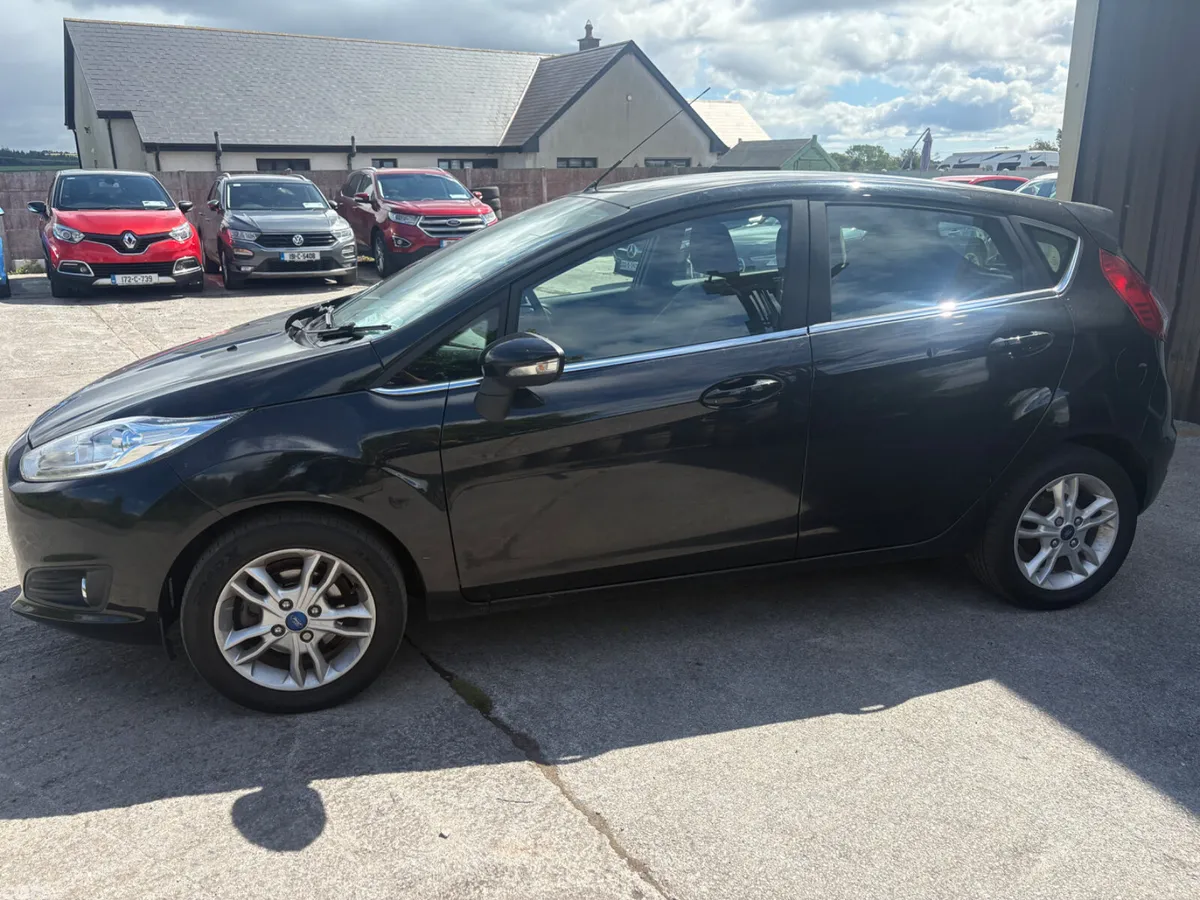 Ford Fiesta Hatchback, Petrol, 2016, Black