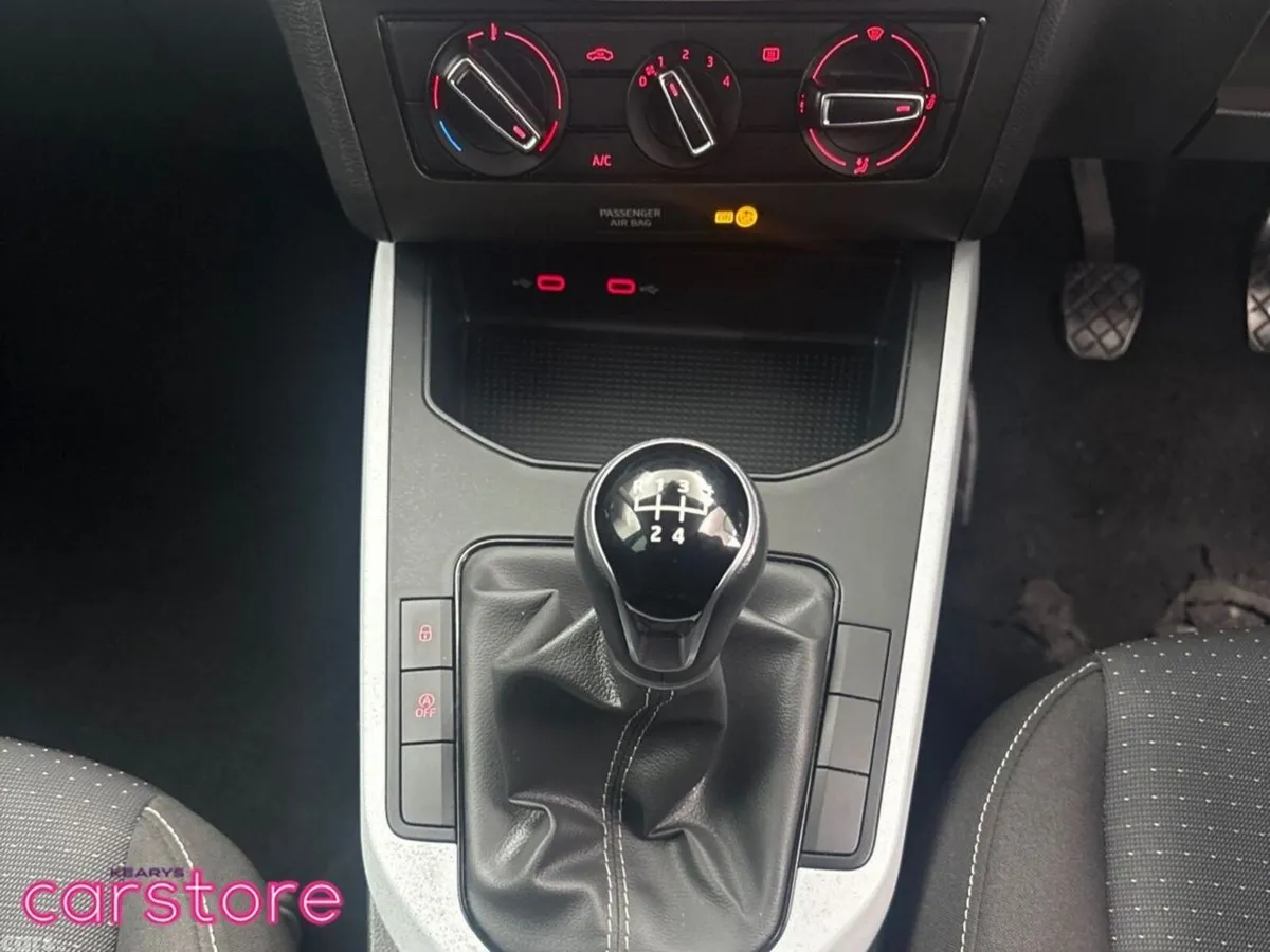 SEAT Arona SUV, Petrol, 2024, Green