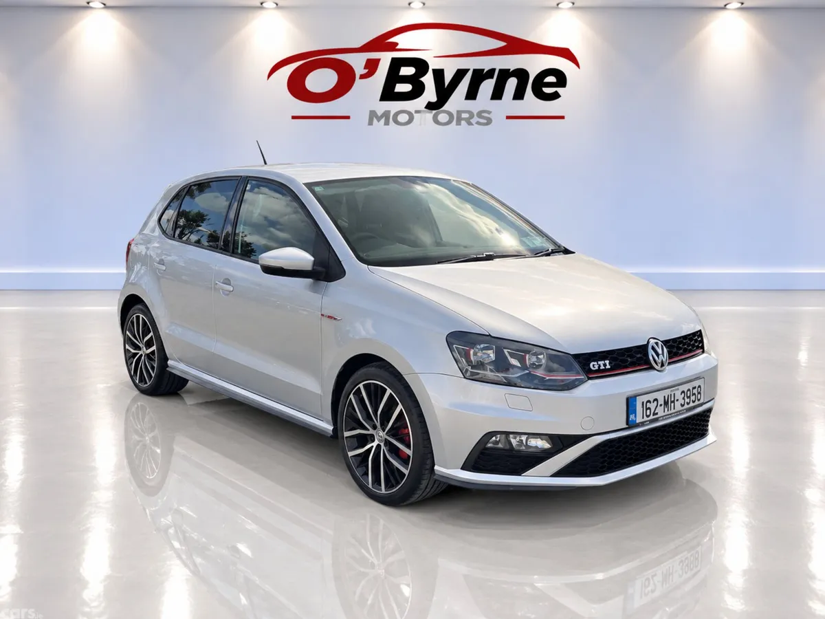 Volkswagen Polo Hatchback, Petrol, 2016, Silver