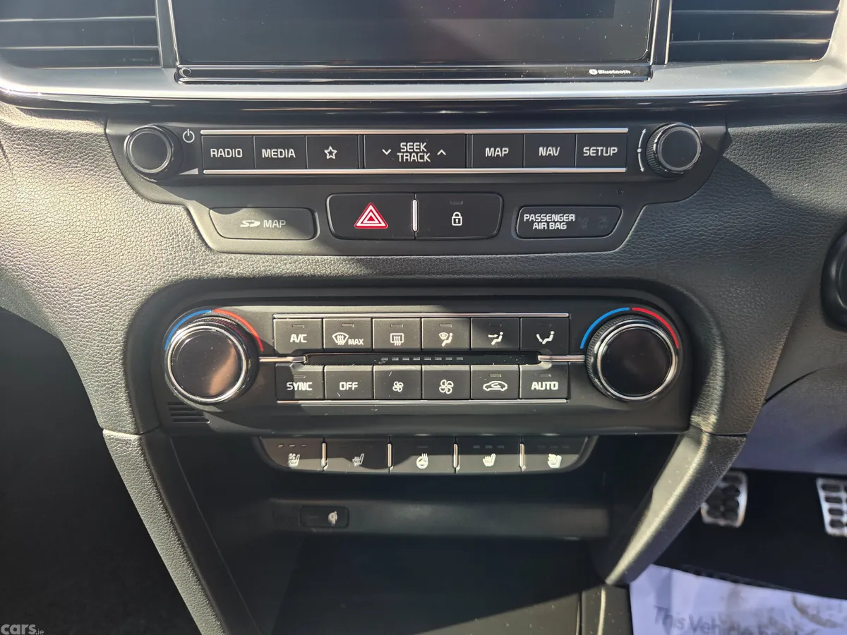 Kia Ceed Hatchback, Petrol, 2020, Blue