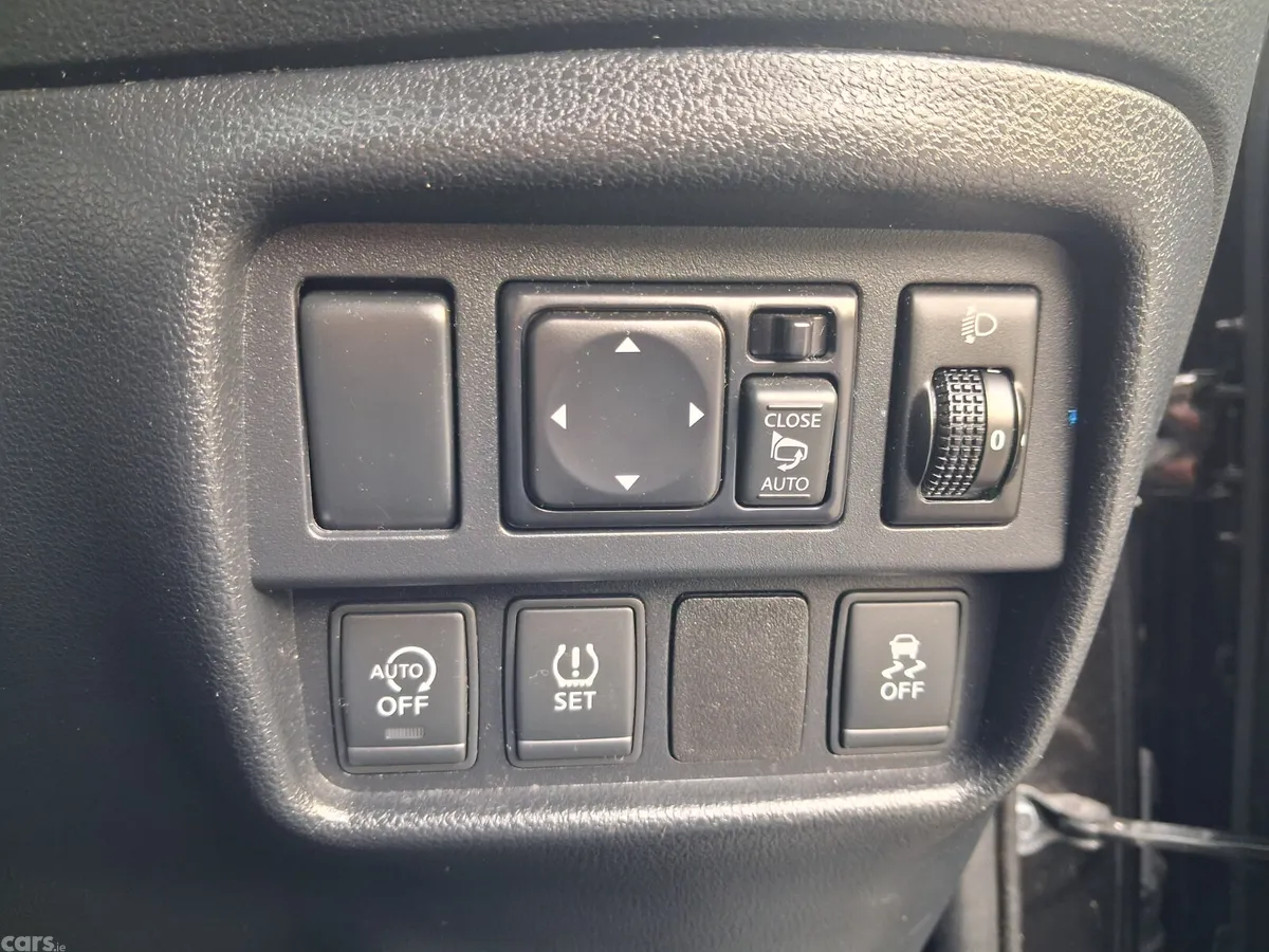 Nissan Juke SUV, Diesel, 2017, Black