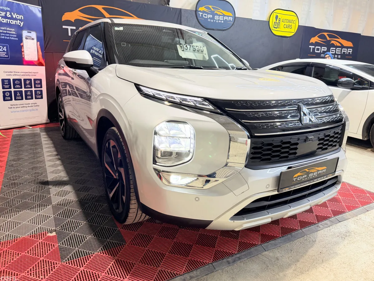 Mitsubishi Outlander SUV, Petrol Plug-in Hybrid, 2023, White