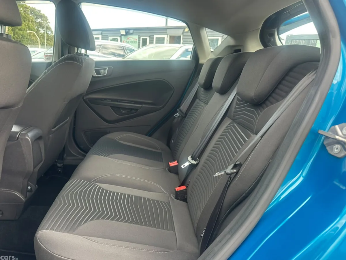 Ford Fiesta Hatchback, Petrol, 2015, Blue