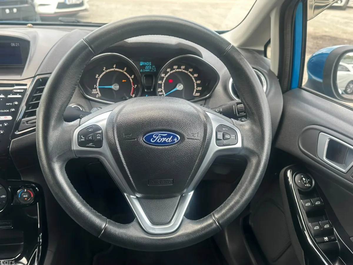 Ford Fiesta Hatchback, Petrol, 2015, Blue