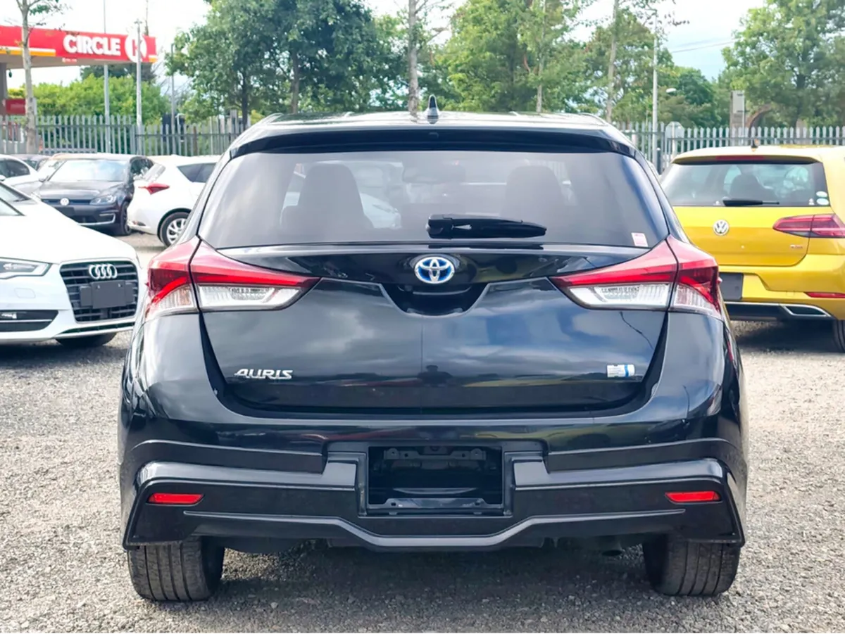 Toyota Auris Hatchback, Petrol Hybrid, 2017, Black