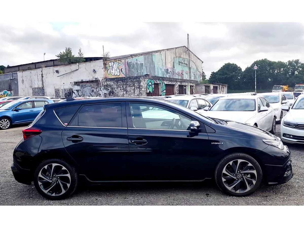 Toyota Auris Hatchback, Petrol Hybrid, 2017, Black