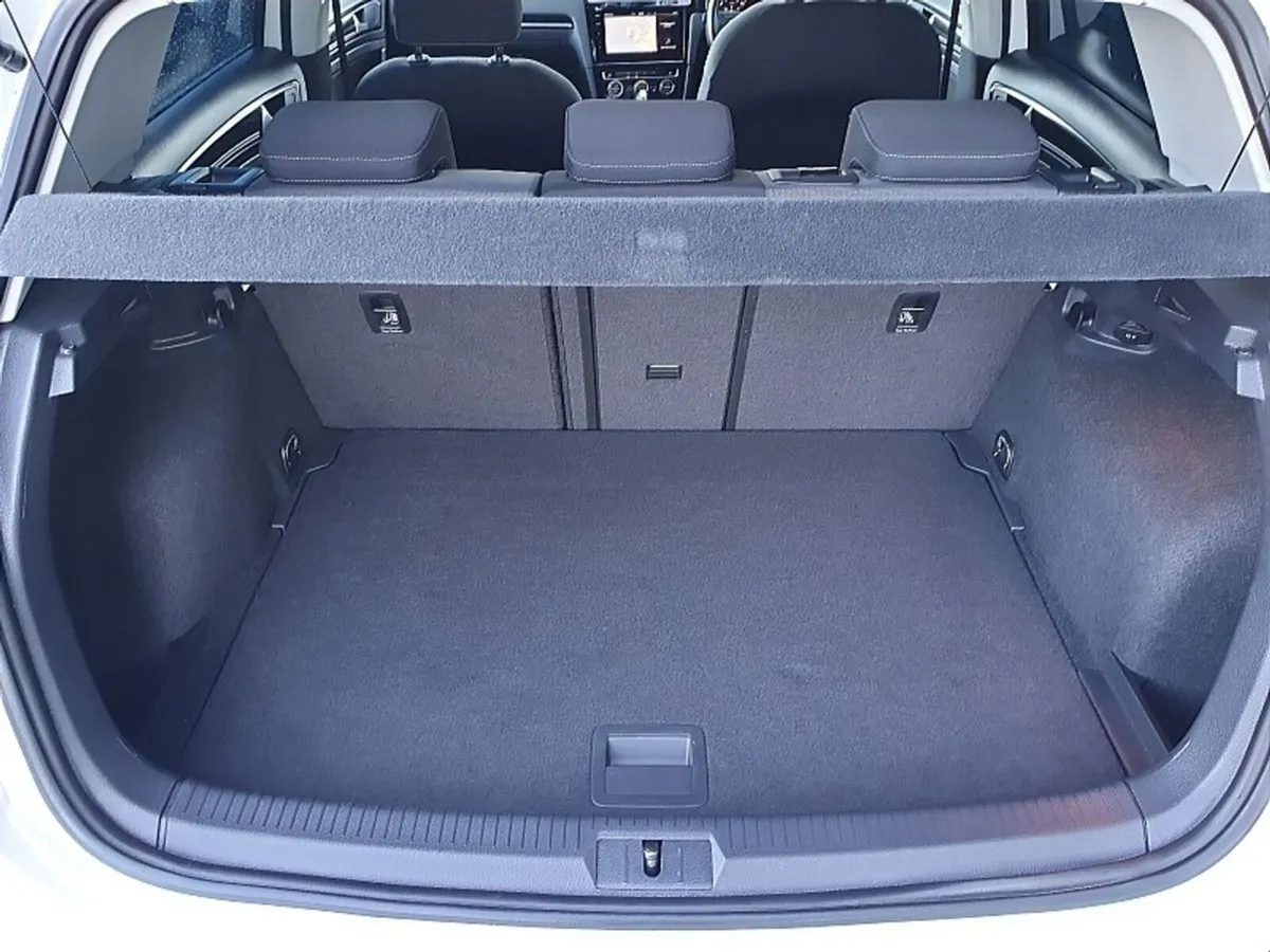Volkswagen Golf Hatchback, Petrol, 2019, White