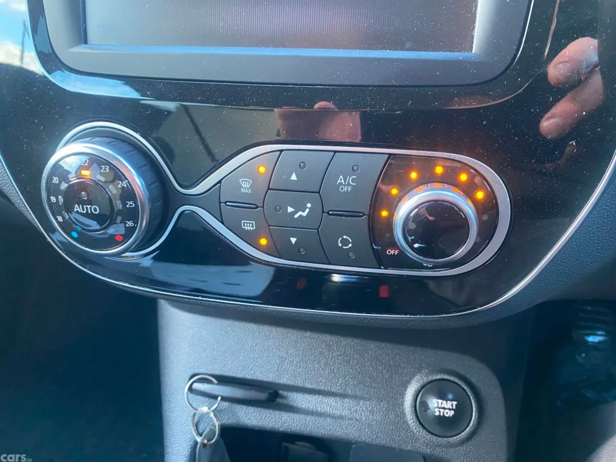 Renault Captur Hatchback, Diesel, 2019, Grey