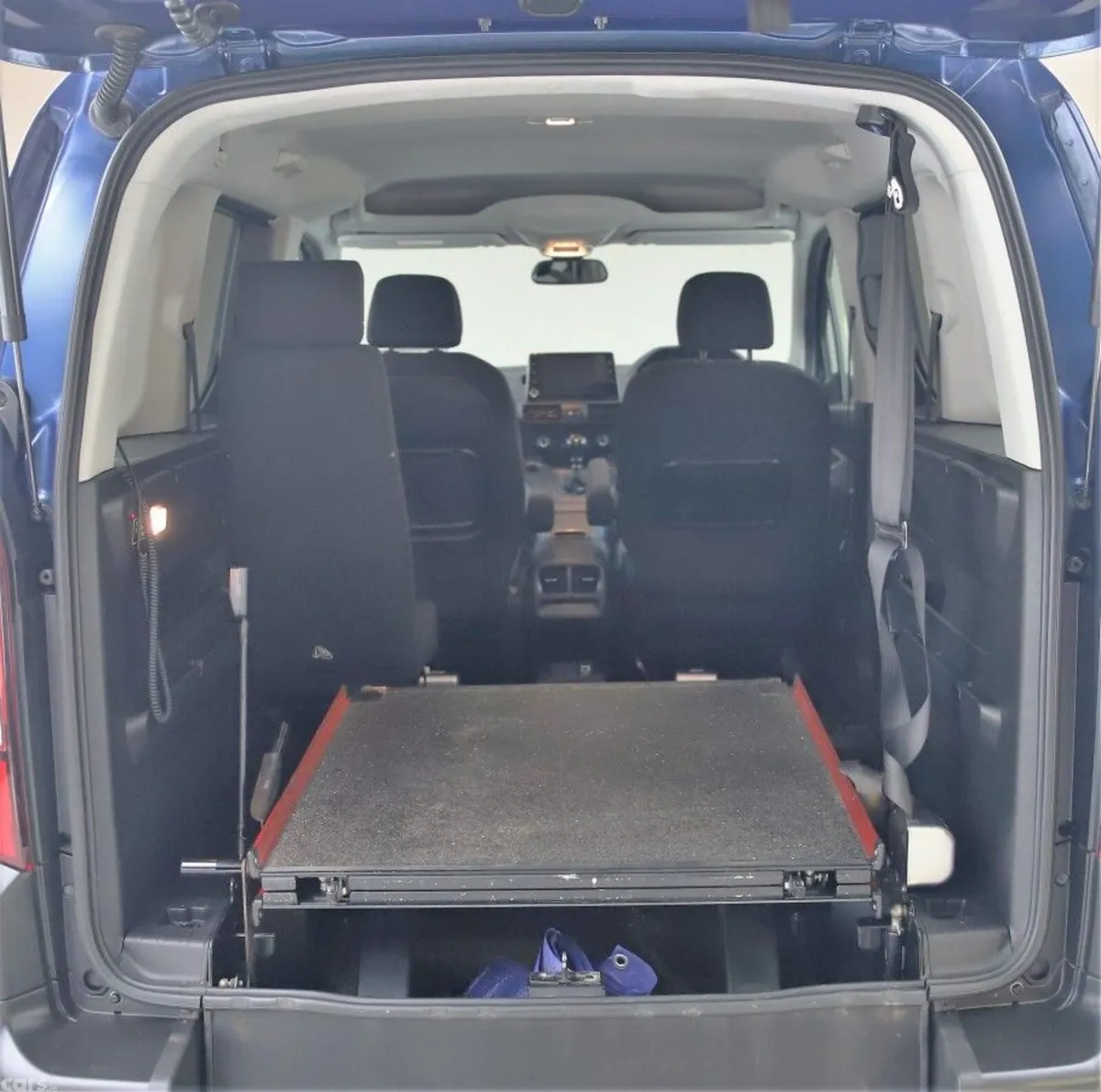 Peugeot Rifter MPV, Diesel, 2021, Blue