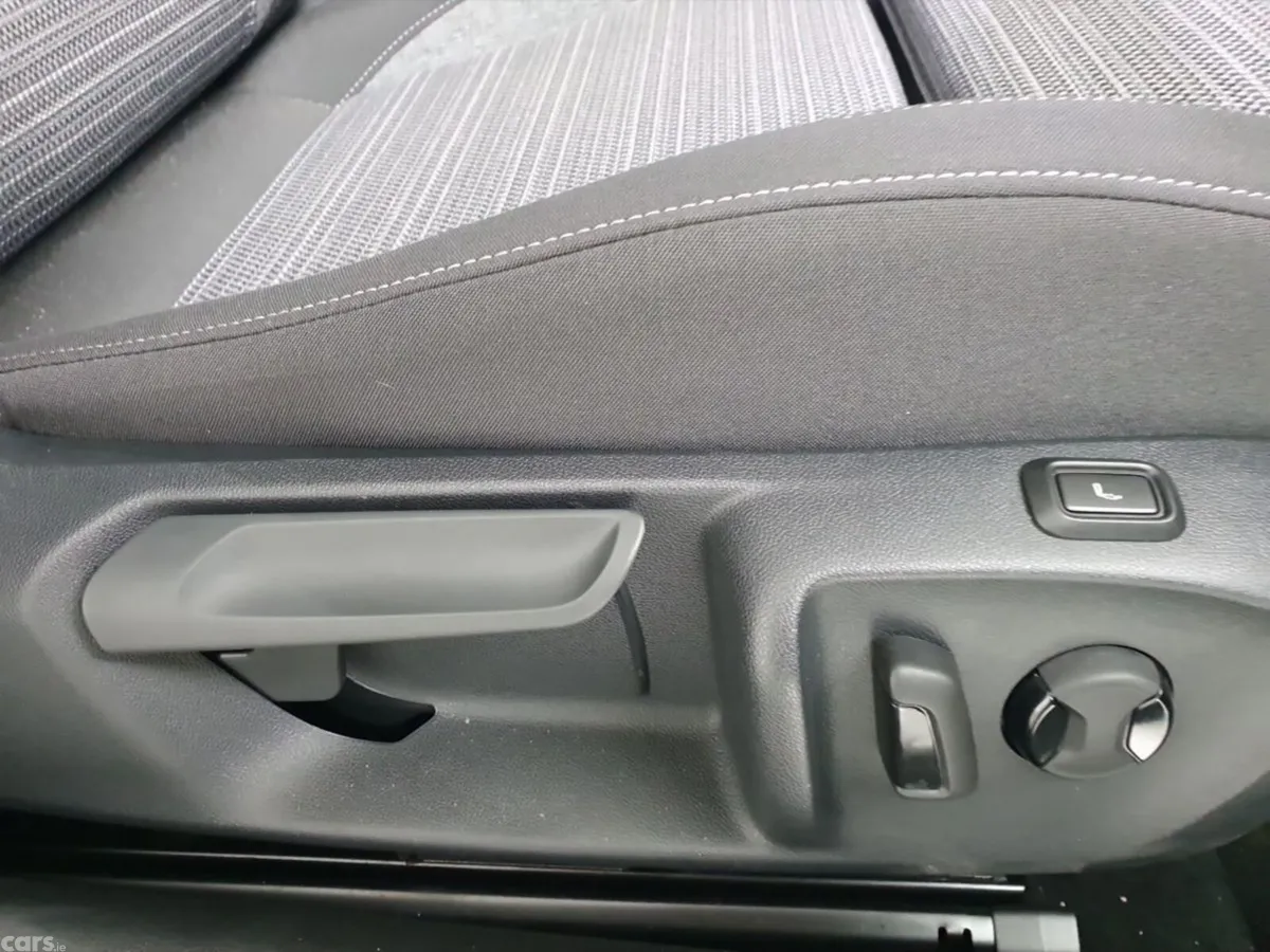 Skoda Superb Estate, Petrol Plug-in Hybrid, 2025, Black