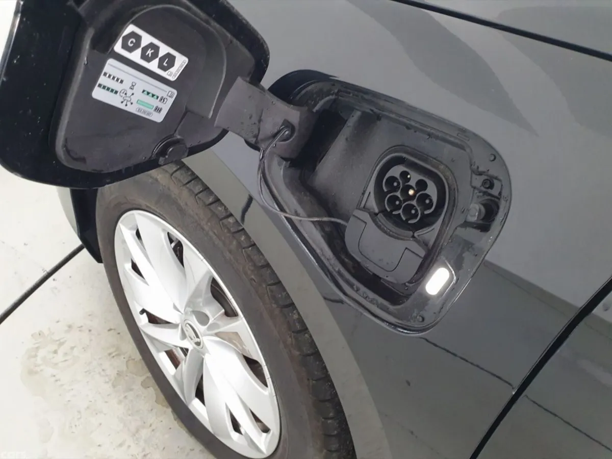 Skoda Superb Estate, Petrol Plug-in Hybrid, 2025, Black