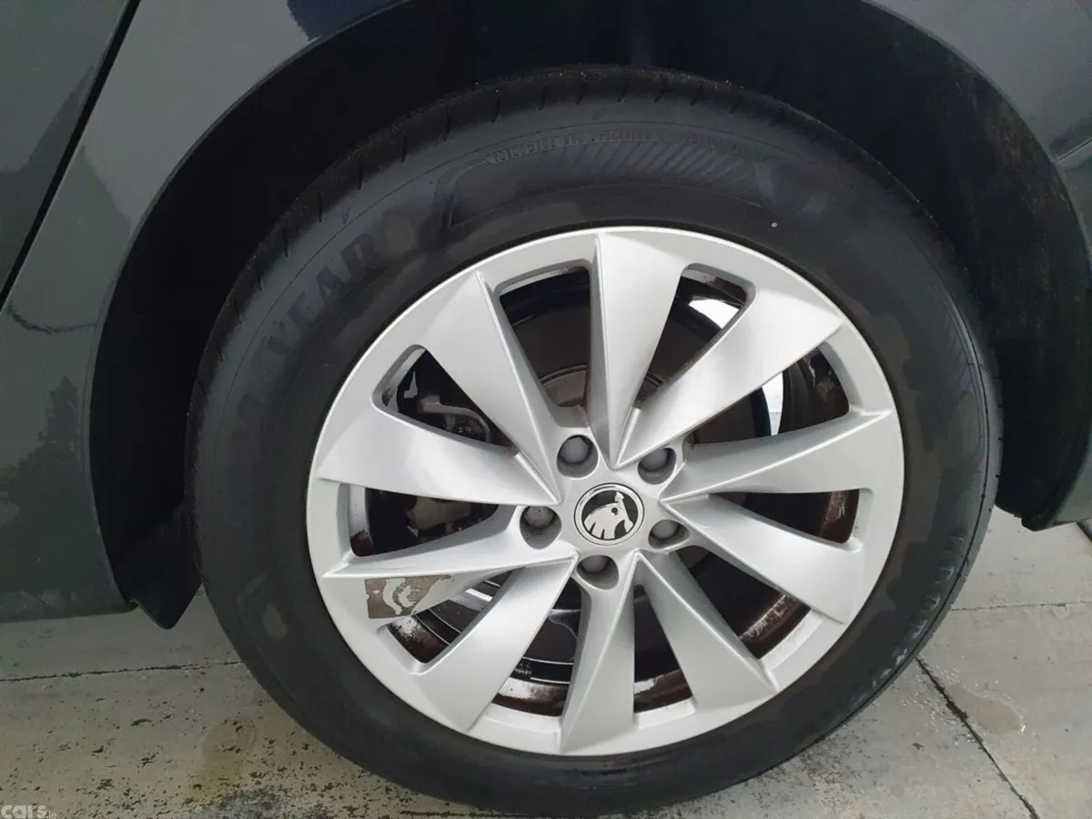 Skoda Superb Estate, Petrol Plug-in Hybrid, 2025, Black