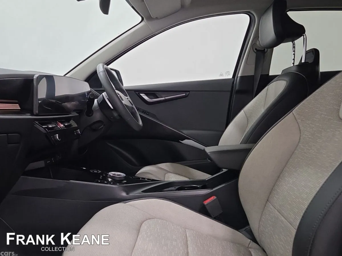 Kia Niro SUV, Electric, 2023, Grey