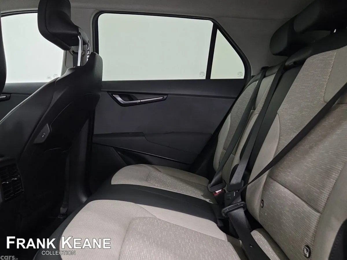 Kia Niro SUV, Electric, 2023, Grey