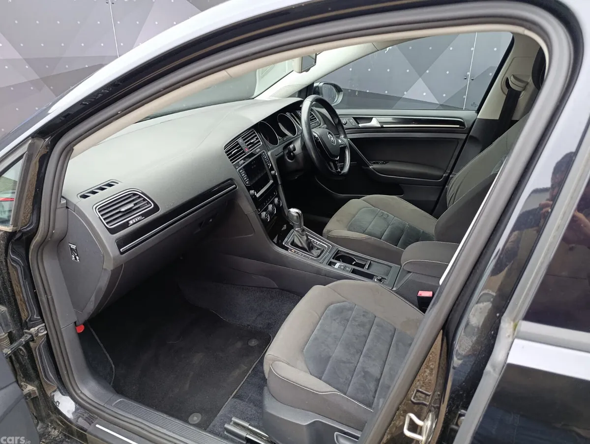 Volkswagen Golf Hatchback, Petrol, 2014, Black