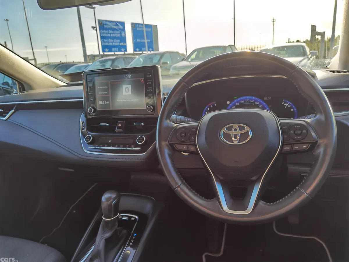 Toyota Corolla Saloon, Petrol Hybrid, 2022, Grey