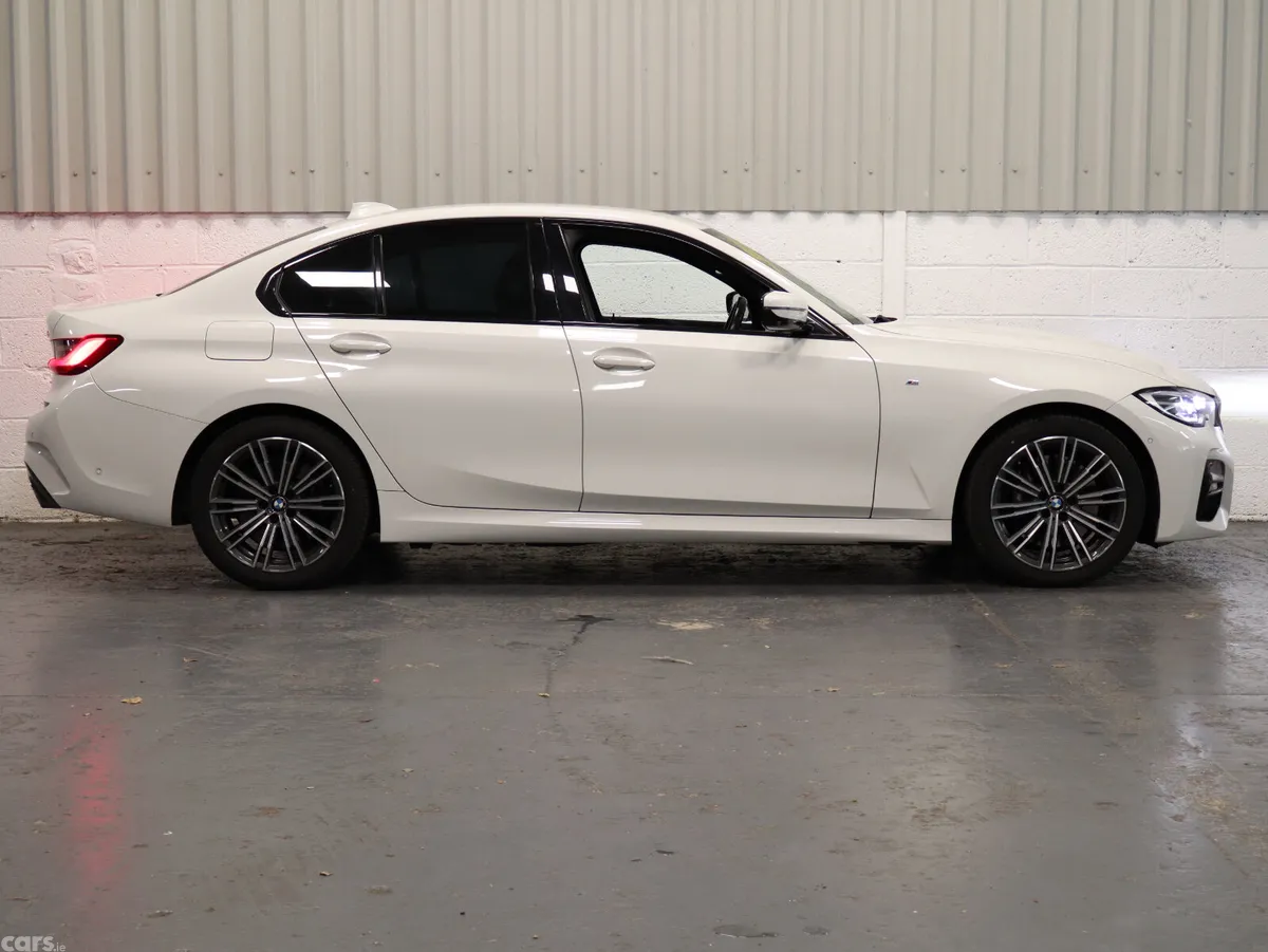 BMW 3-Series Saloon, Petrol Plug-in Hybrid, 2020, White