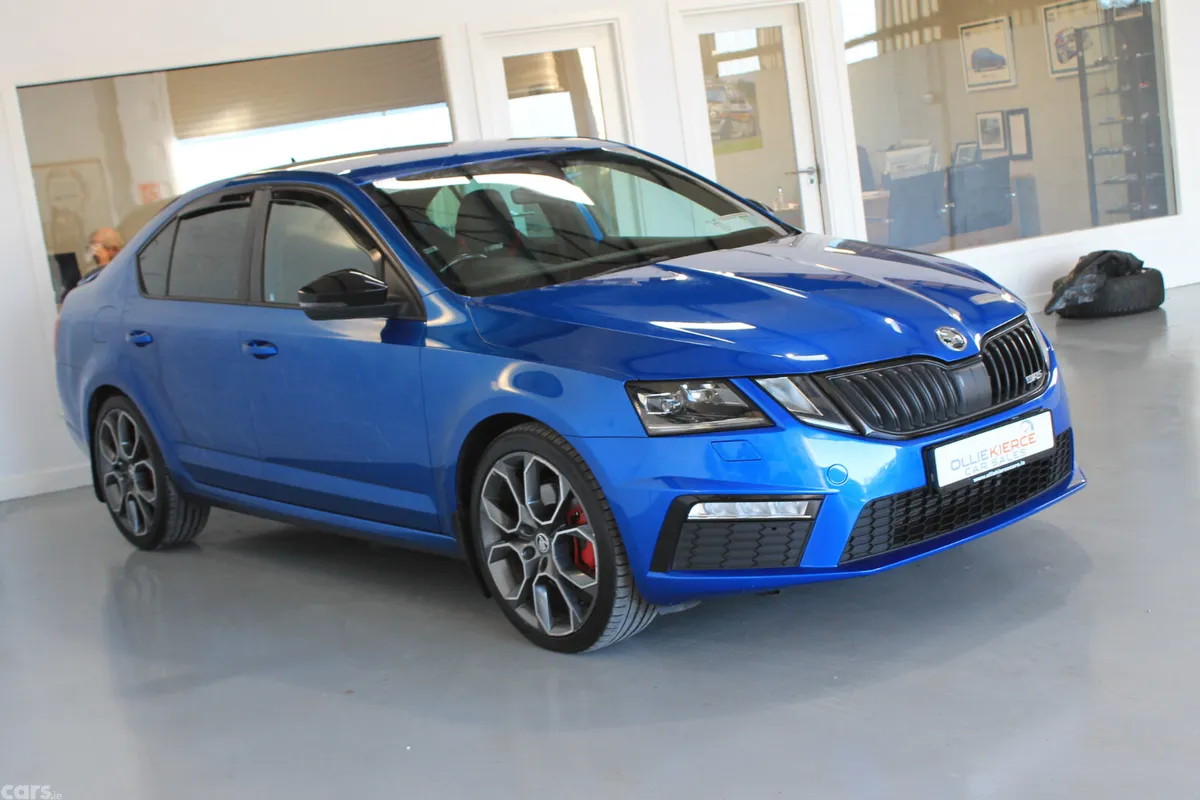Skoda Octavia Hatchback, Diesel, 2018, Blue