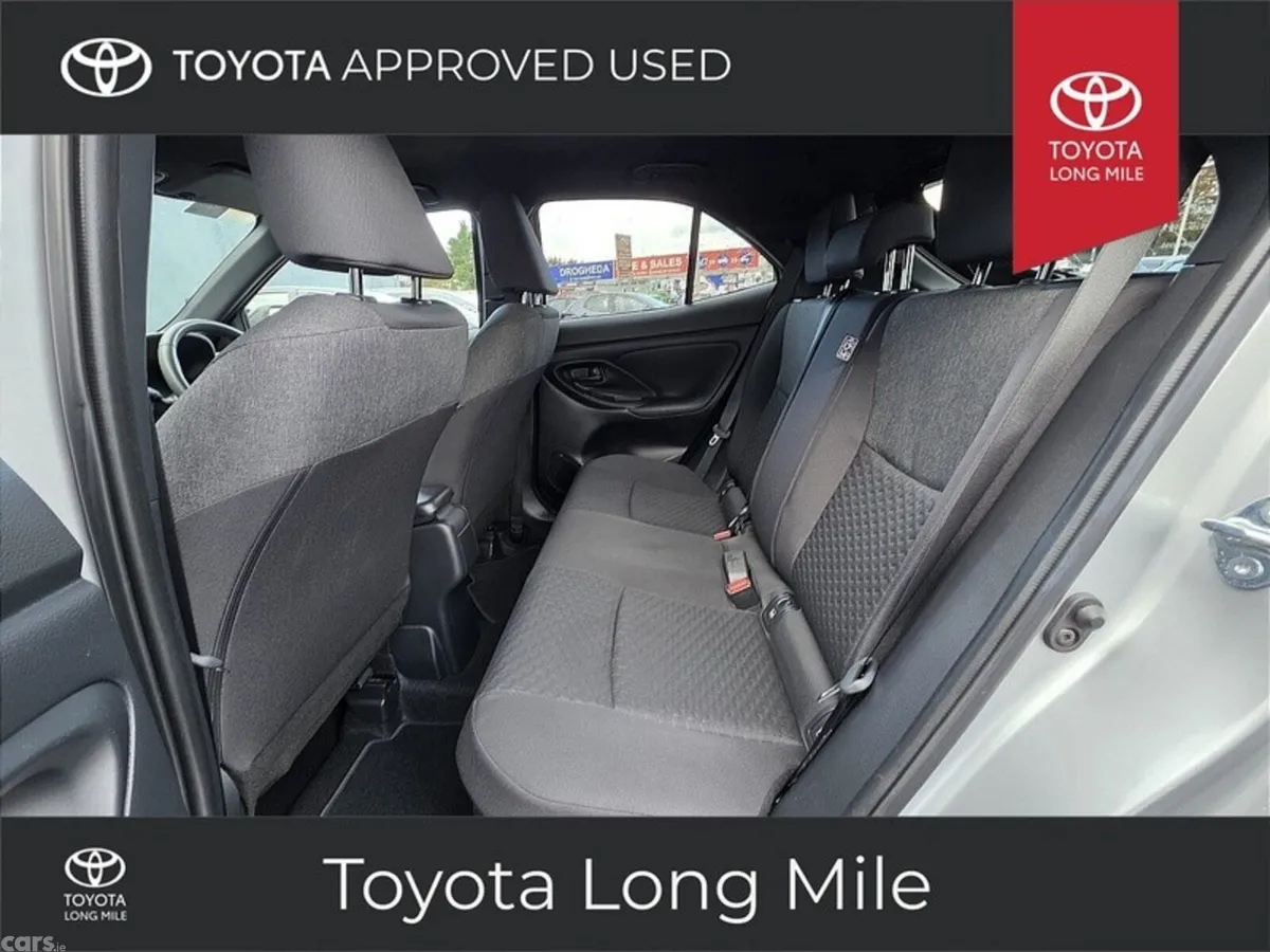Toyota Yaris Cross Hatchback, Petrol Hybrid, 2026, Grey