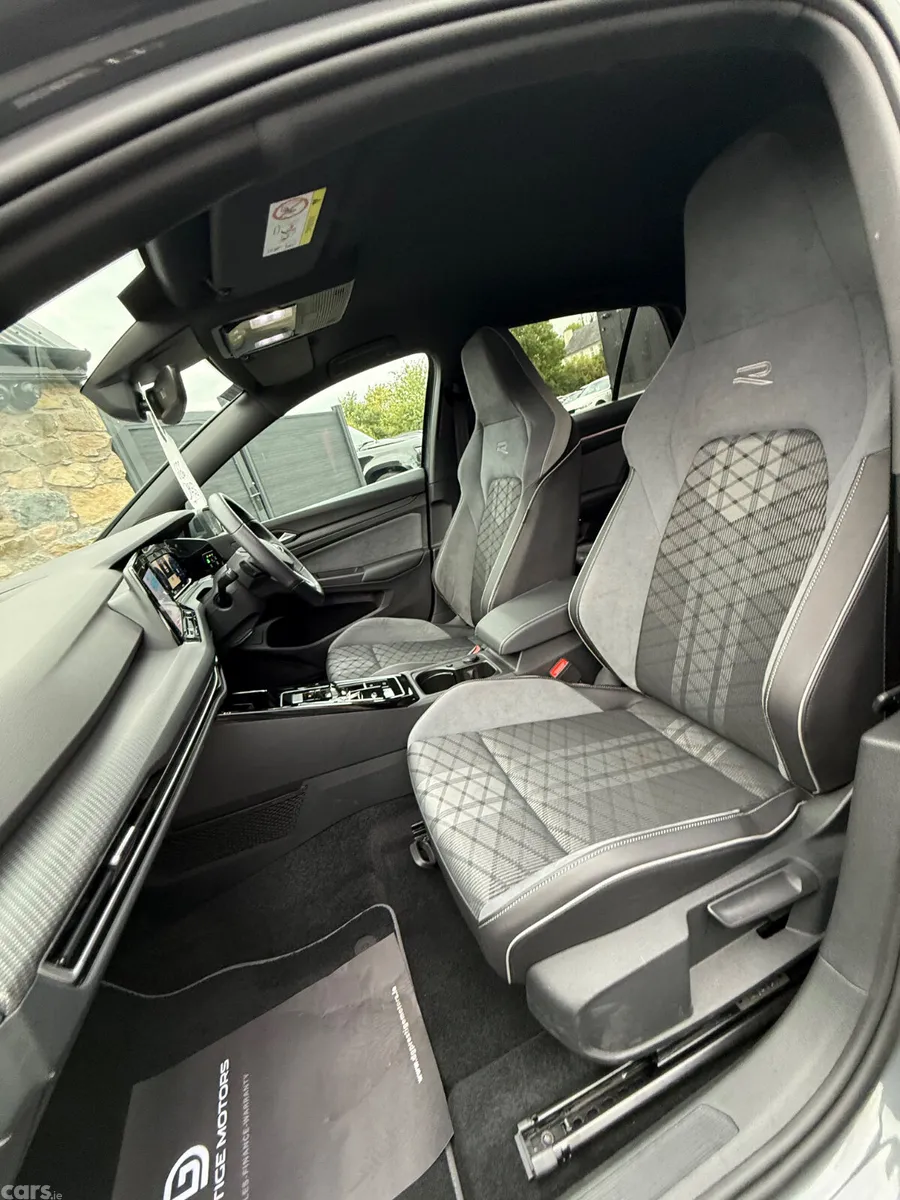 Volkswagen Golf Hatchback, Diesel, 2023, Grey