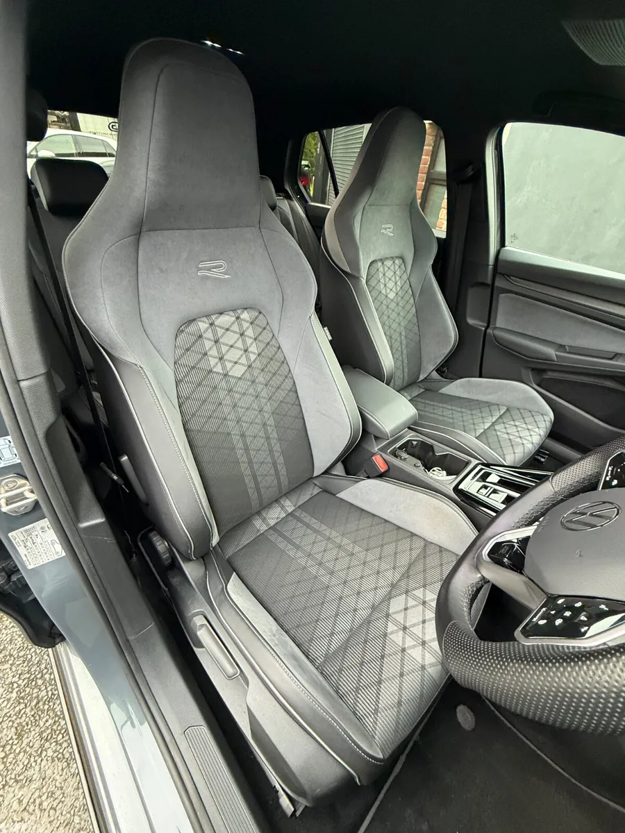 Volkswagen Golf Hatchback, Diesel, 2023, Grey
