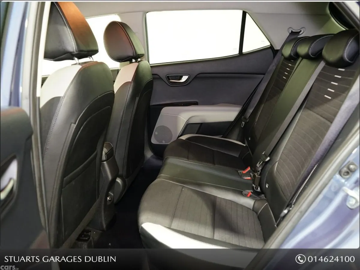 Kia Stonic Estate, Petrol Hybrid, 2025, Blue