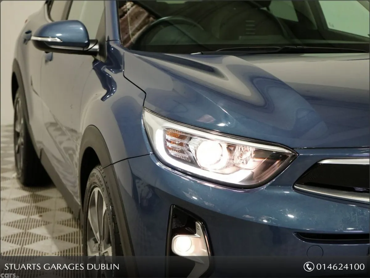 Kia Stonic Estate, Petrol Hybrid, 2025, Blue