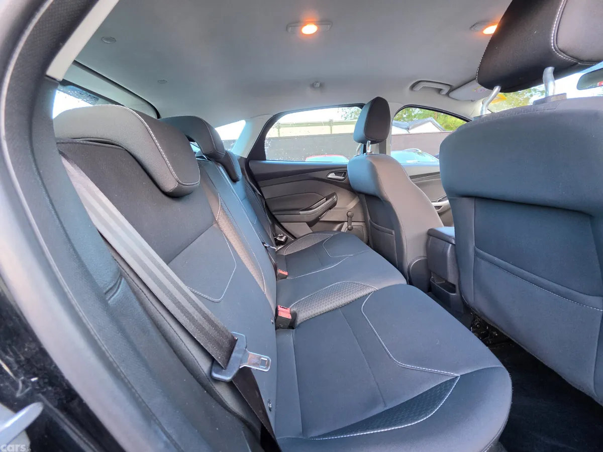 Ford Focus Hatchback, Petrol, 2017, Black