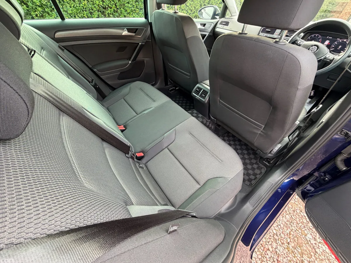 Volkswagen Golf Hatchback, Petrol, 2018, Blue