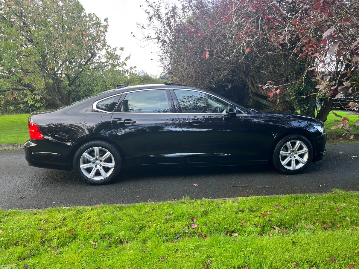 Volvo S90 Saloon, Diesel, 2017, Black