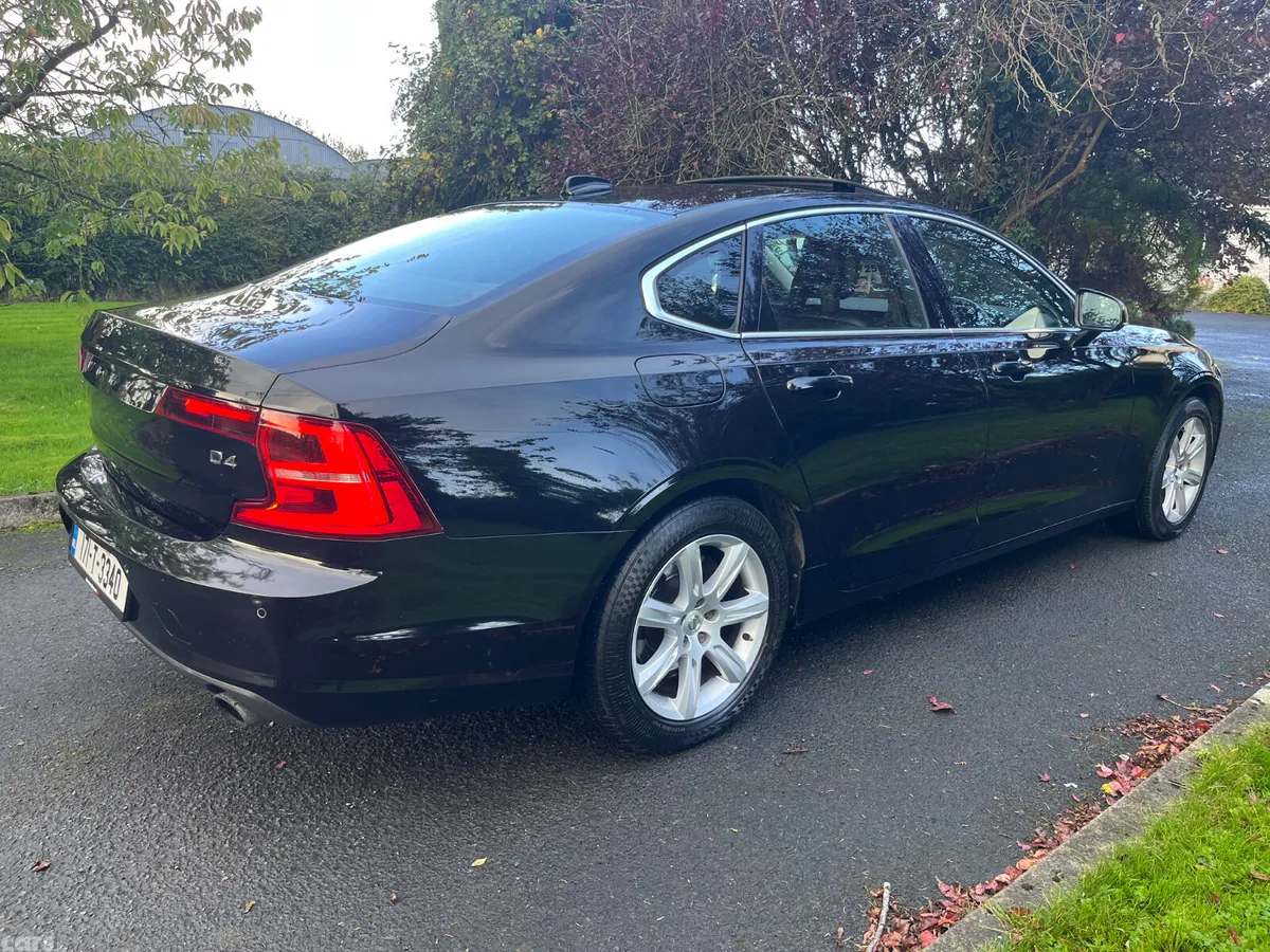 Volvo S90 Saloon, Diesel, 2017, Black