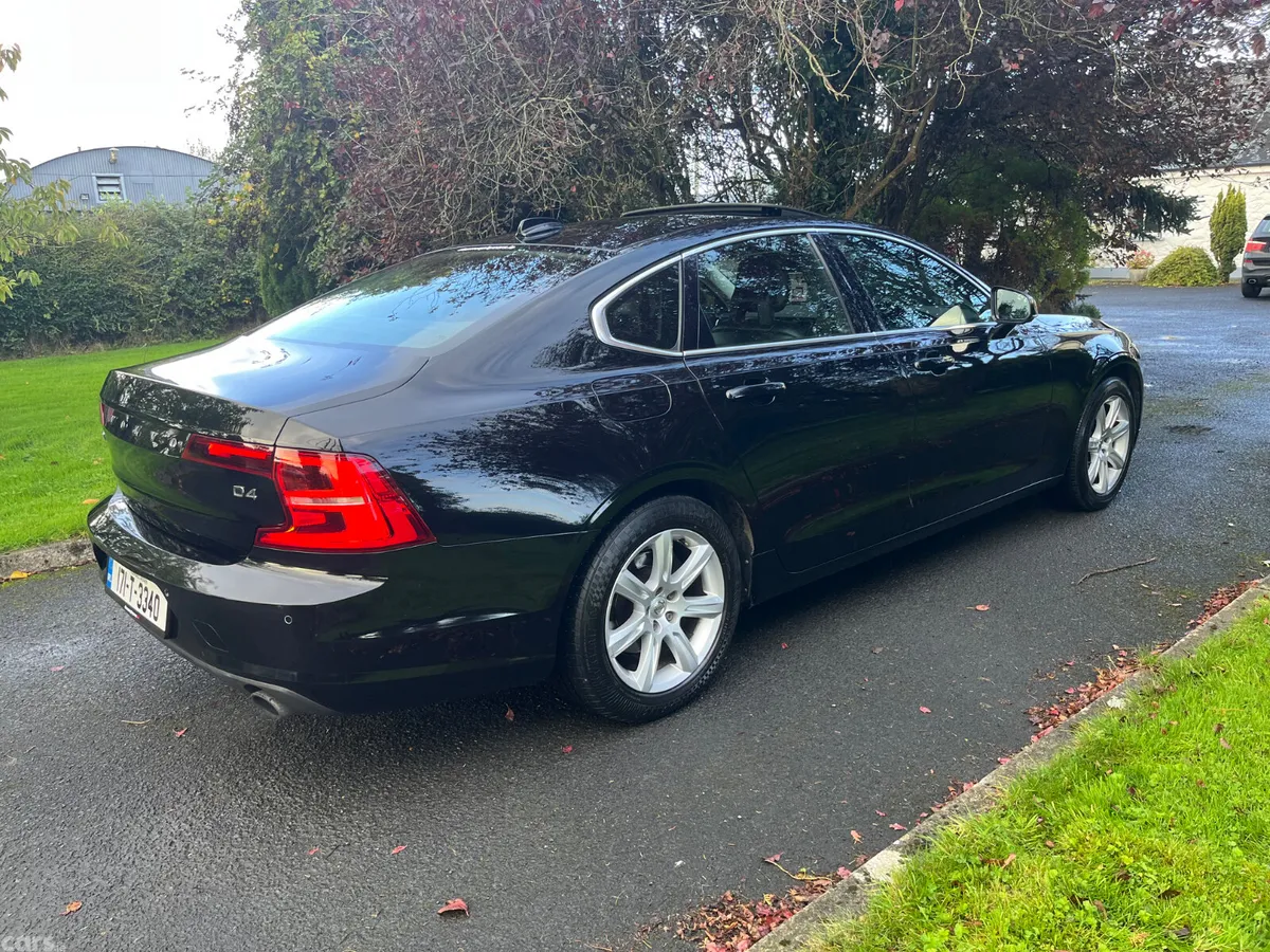 Volvo S90 Saloon, Diesel, 2017, Black